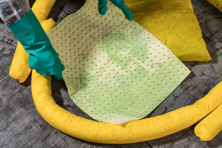 ADSORBIX_absorberende_doeken_toepassing_lek